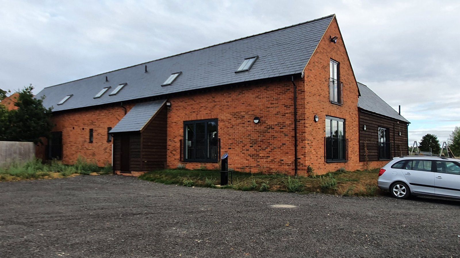 0ea4db11-0b5f-4048-8236-e22b917ec909