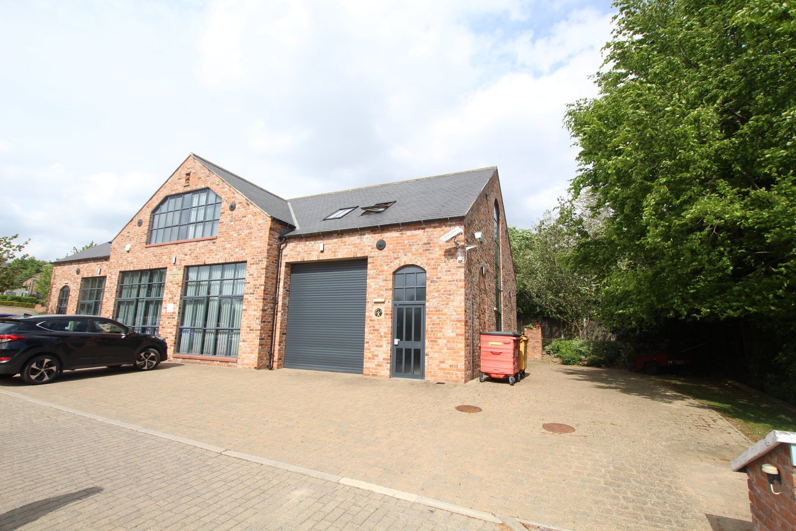 15edd77a-46eb-4d0d-bf98-395c5822182e