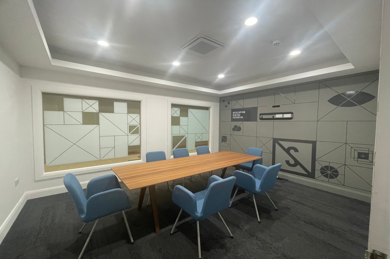 1fdc48c5-f5dd-42e5-9b6f-3e3bea0fb69f