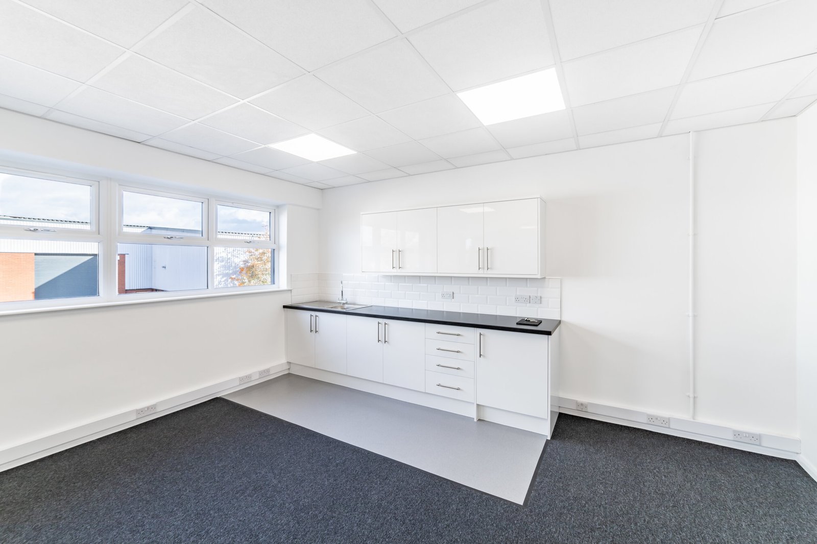 304ba9b6-9ebe-403e-94d1-a2b391ae2a5c