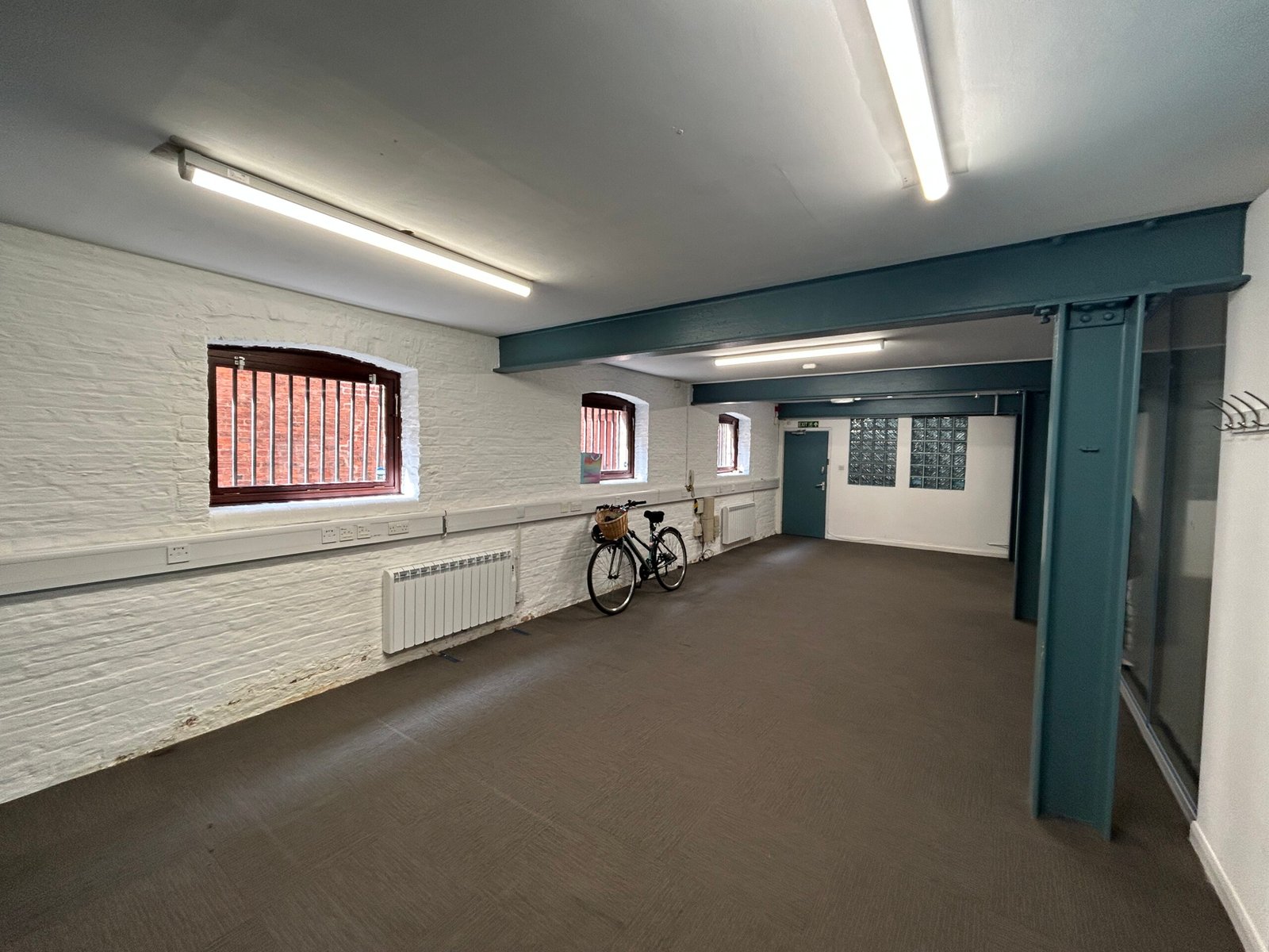 38161131-adbe-4577-9cfd-535d5ed664f2