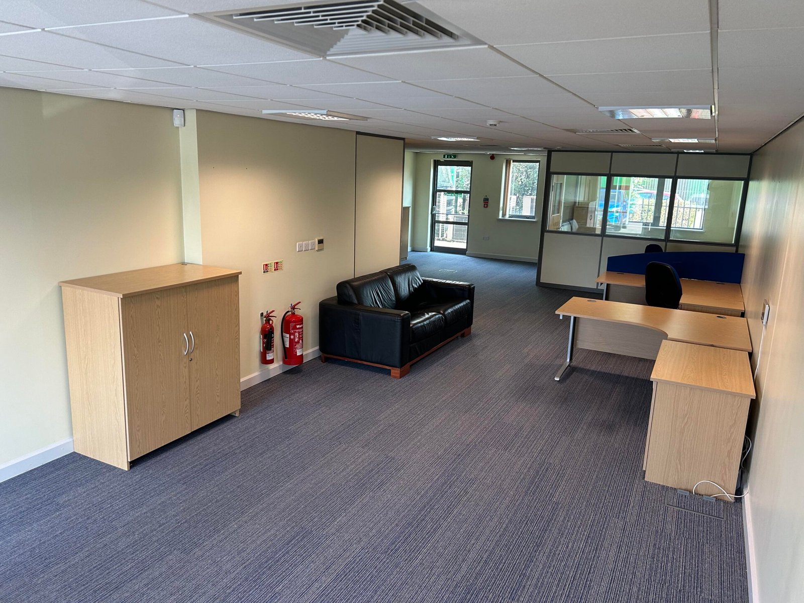 4049c921-fc8e-48fe-a113-db78e6856fc3