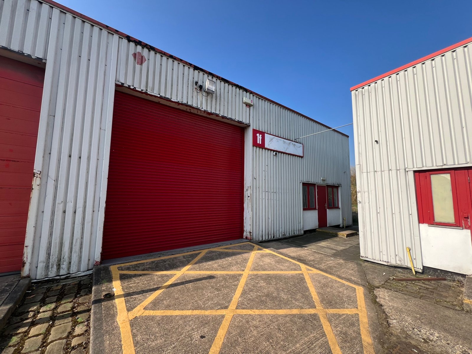 51b4a3e2-6400-4d8f-b0ce-eb0192417b26