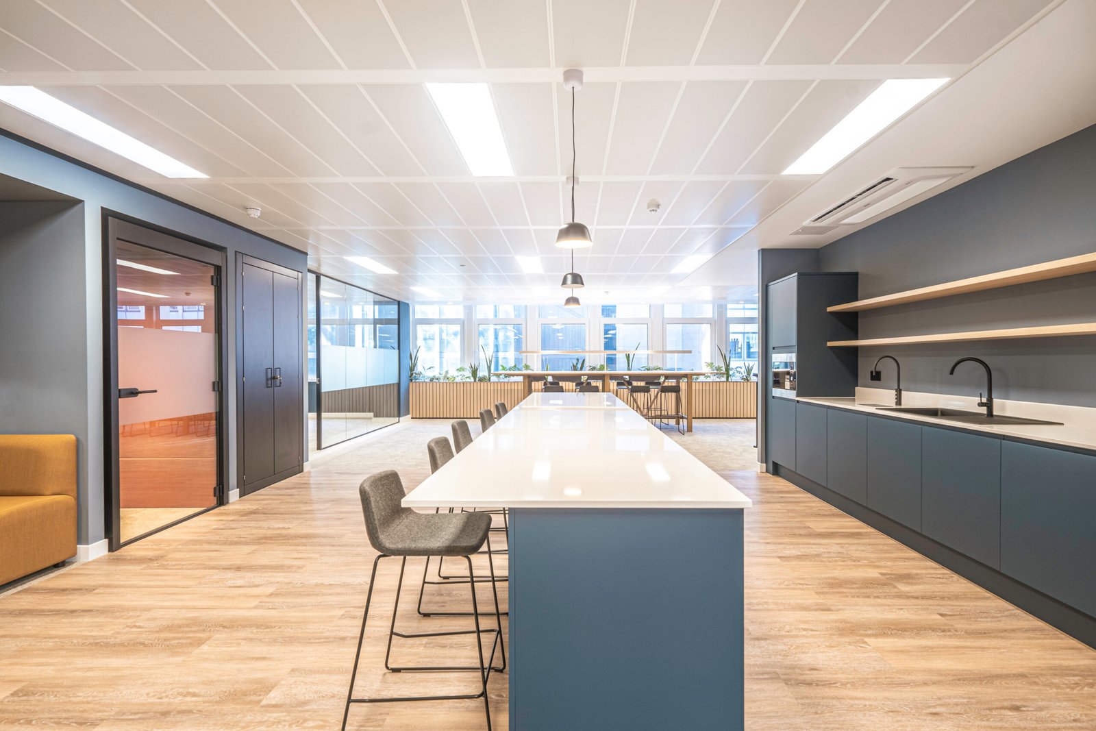 5c025b79-ea7a-4bba-a011-ffe4f4ea7fa2