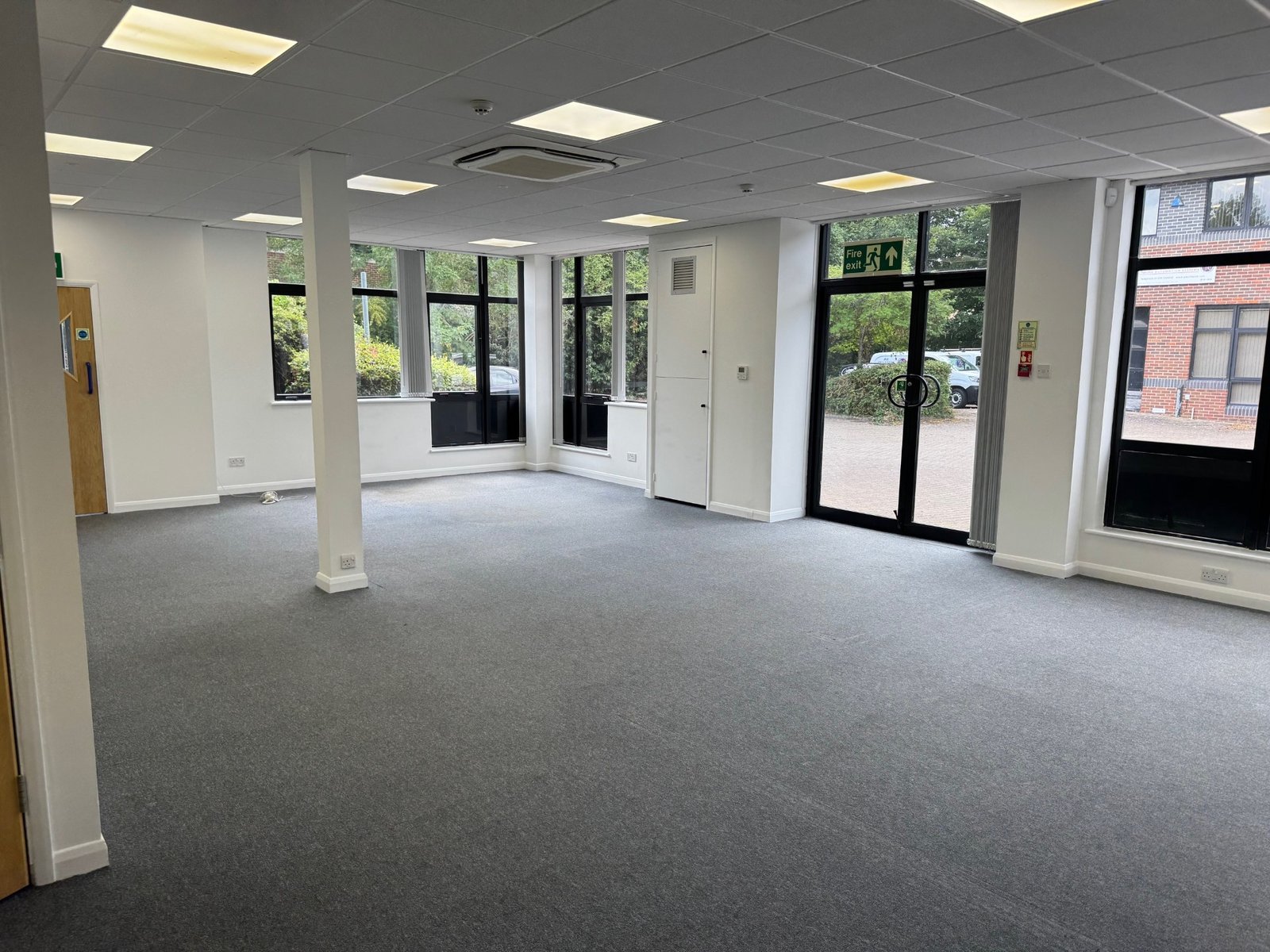 5e93e847-5b6b-4e7e-8fd0-f88618c8f00a