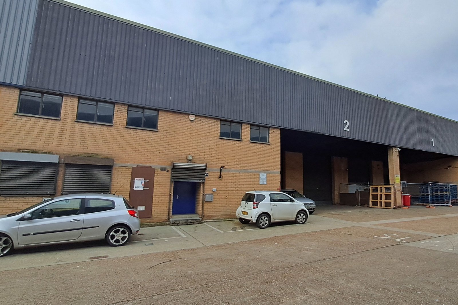 610db5b4-7aad-4d4c-ad0c-aee96768eb2f