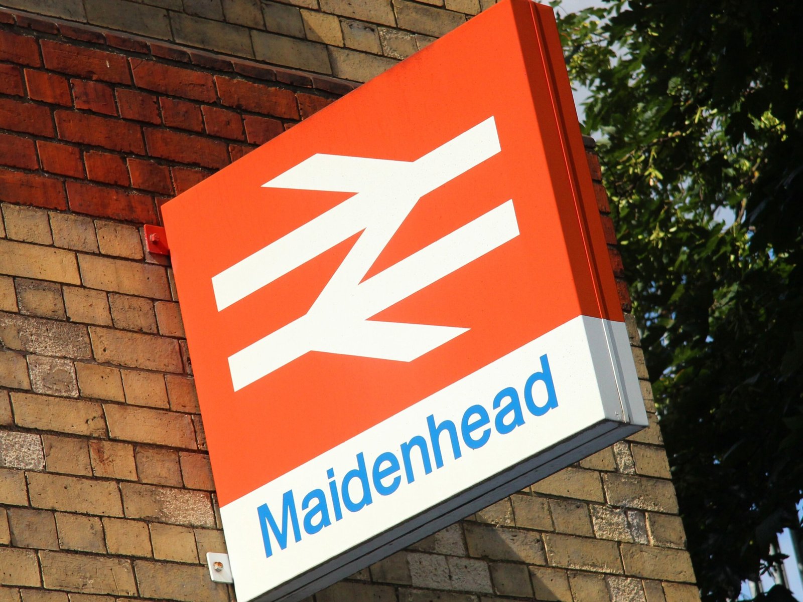 61df9c87-ce53-4bfe-a7aa-8a3eaca55c70