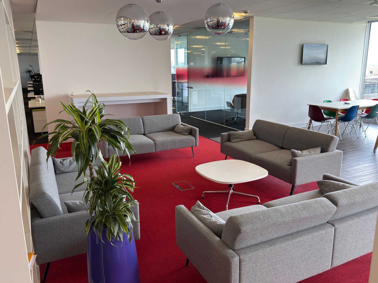 6a83a299-b05b-41bb-8f9f-5fbb26e10710