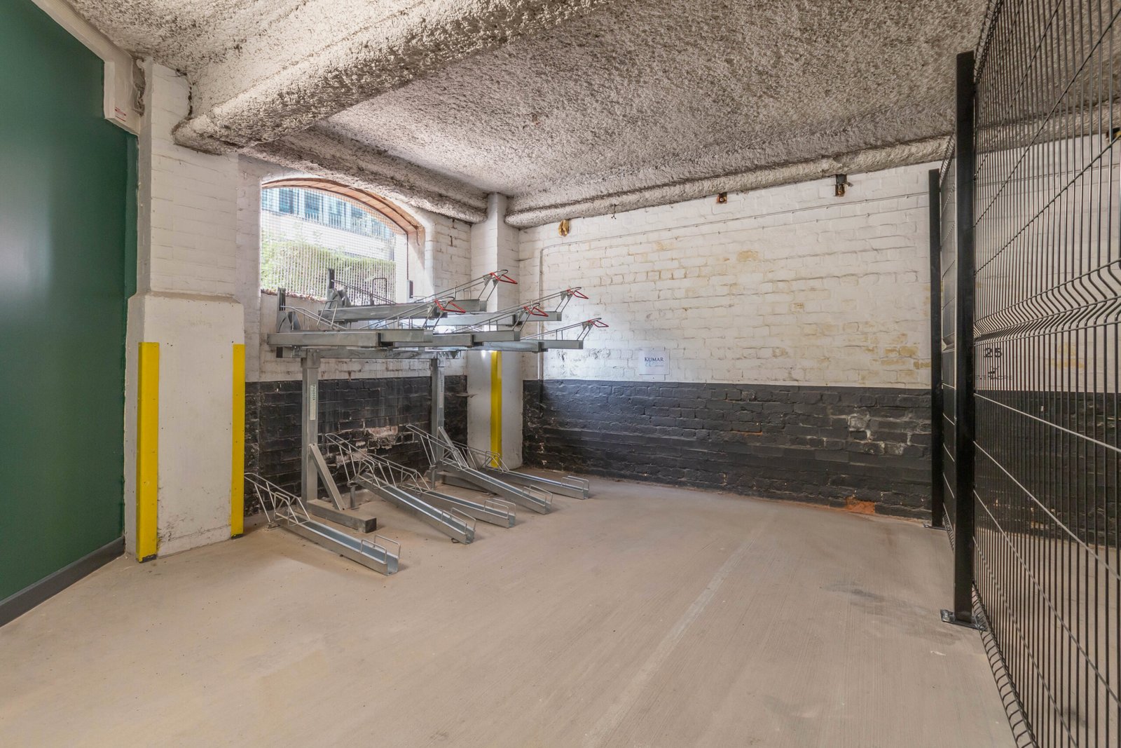 7a27a0ec-0c3e-442c-9729-c8133c84c2ae