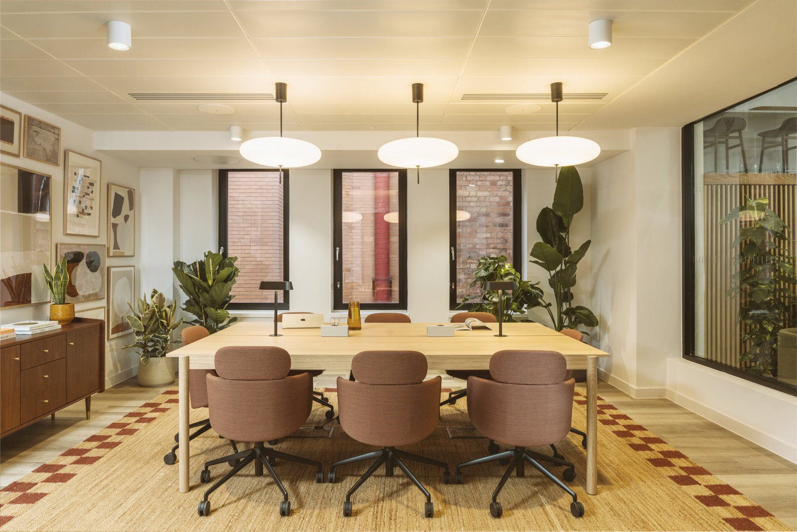 8270f6e8-f3ce-49e0-9013-e7af04a4e806