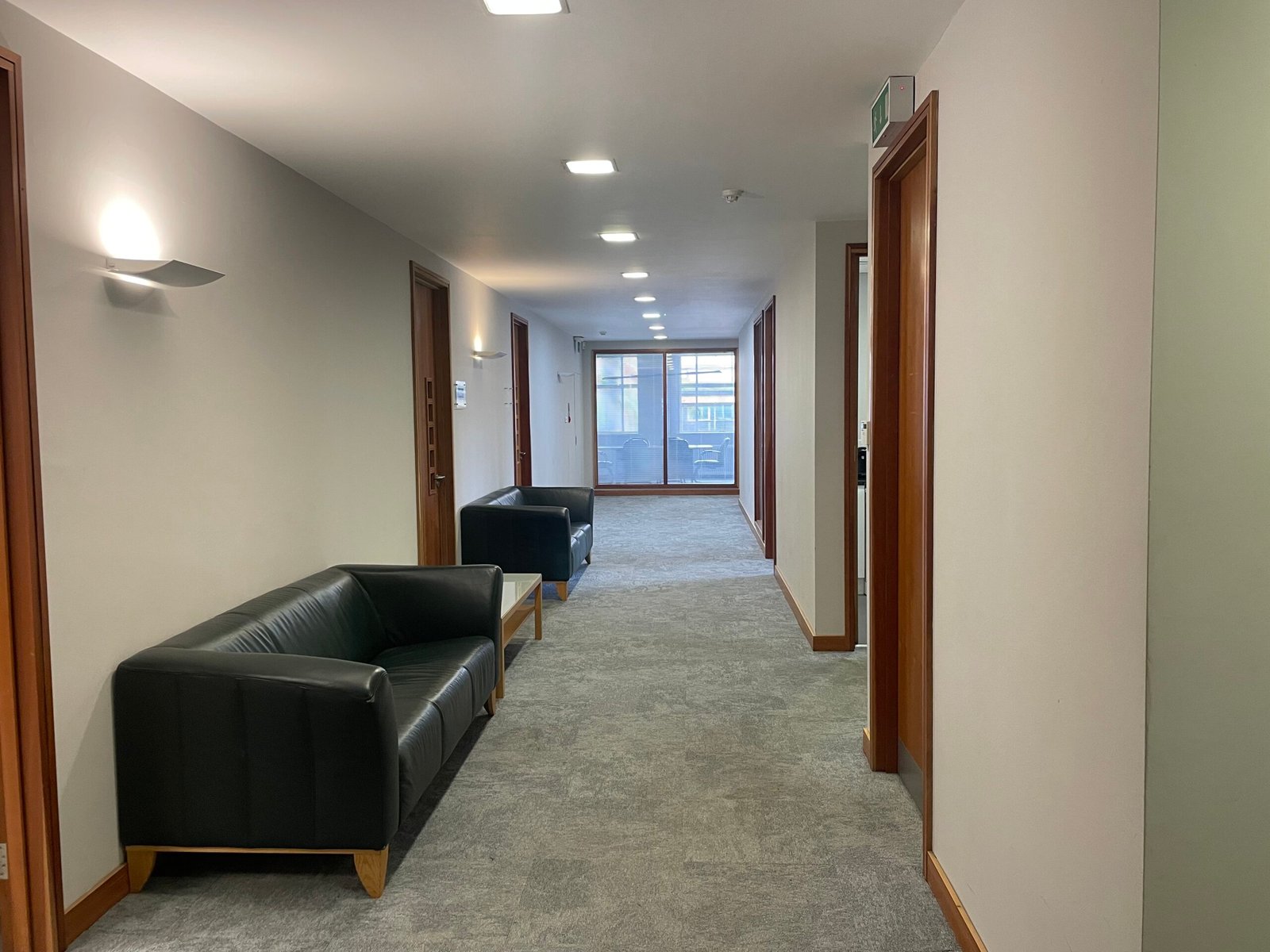 96675563-a2af-4d87-a0d7-cb5f76d0080c