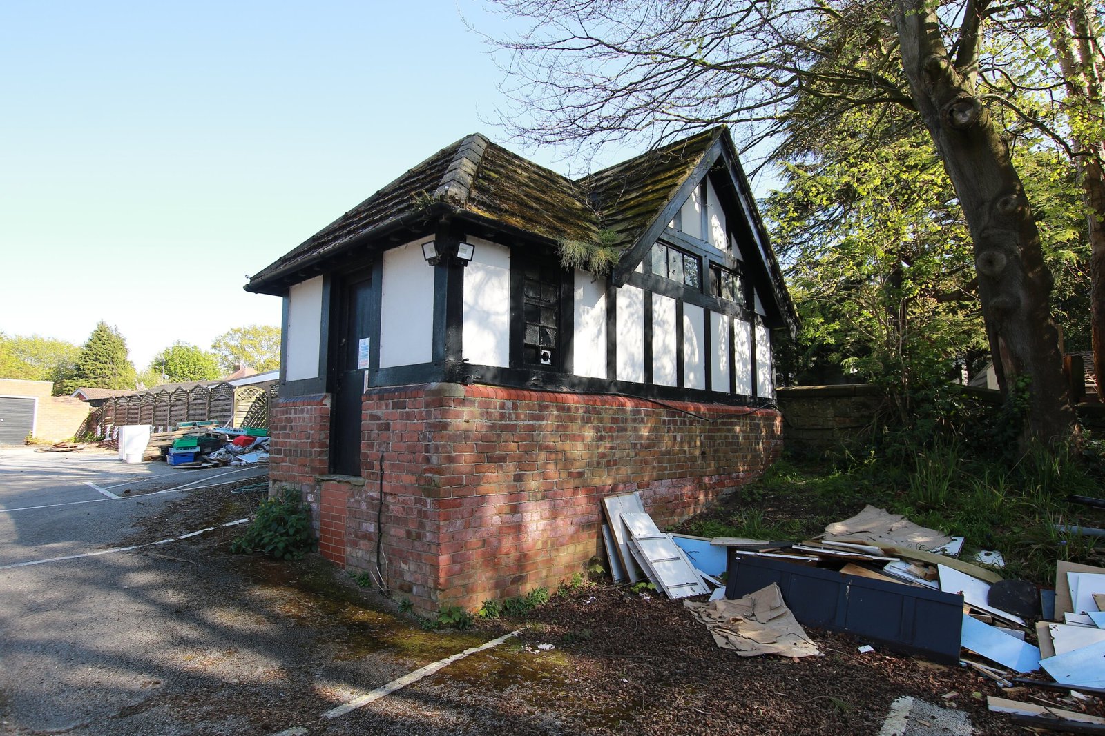 a07f87e9-0474-4e42-98f8-3c4a6565b33b