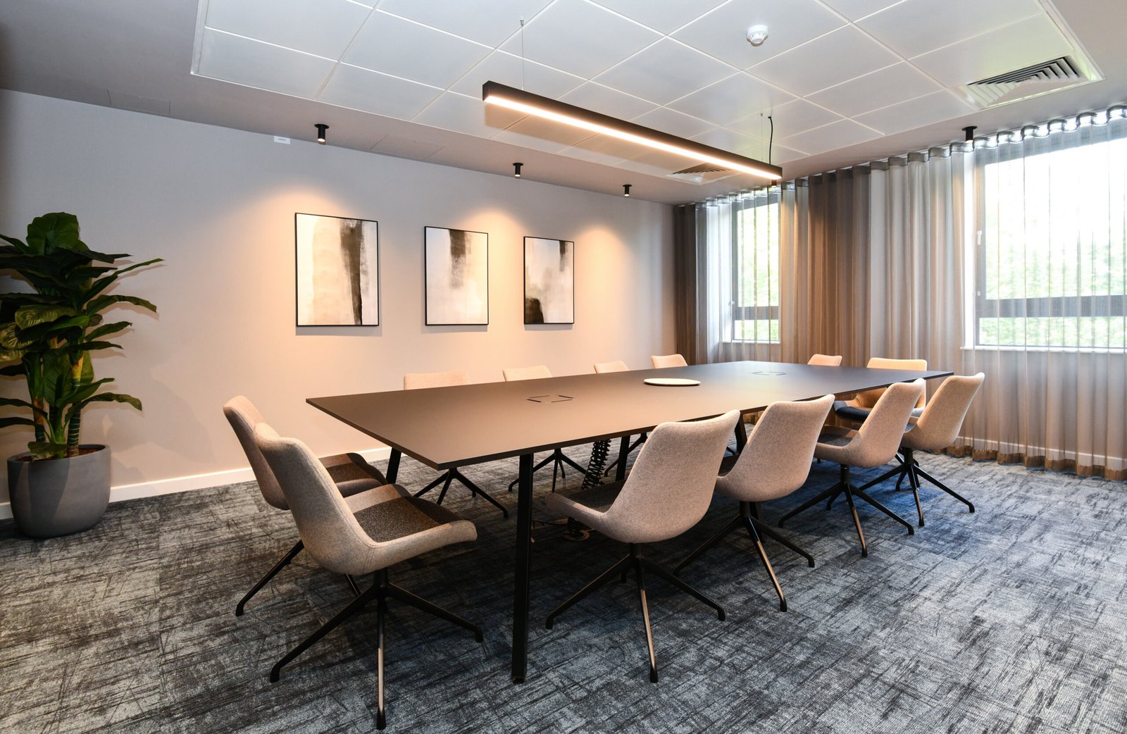 ba20ca62-68a2-41a2-b9b8-7fd487543319