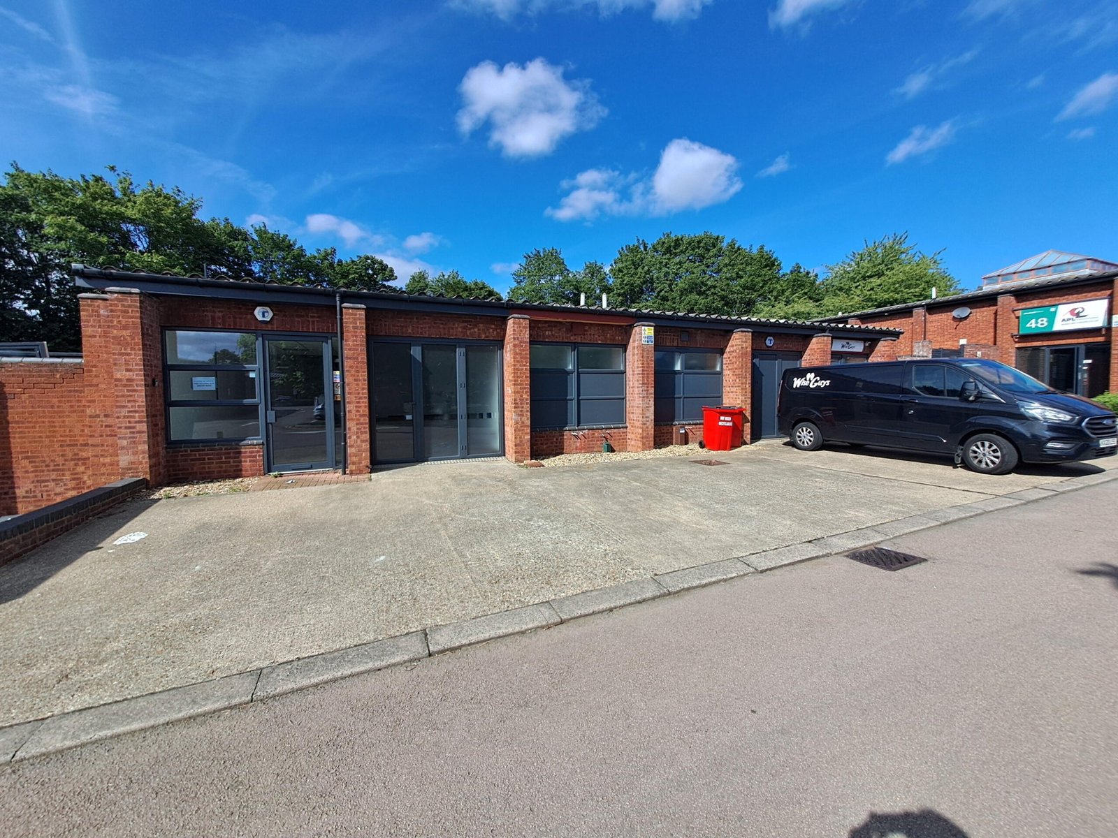 c635e09e-95c4-4f5f-95fa-2da93b930a2f