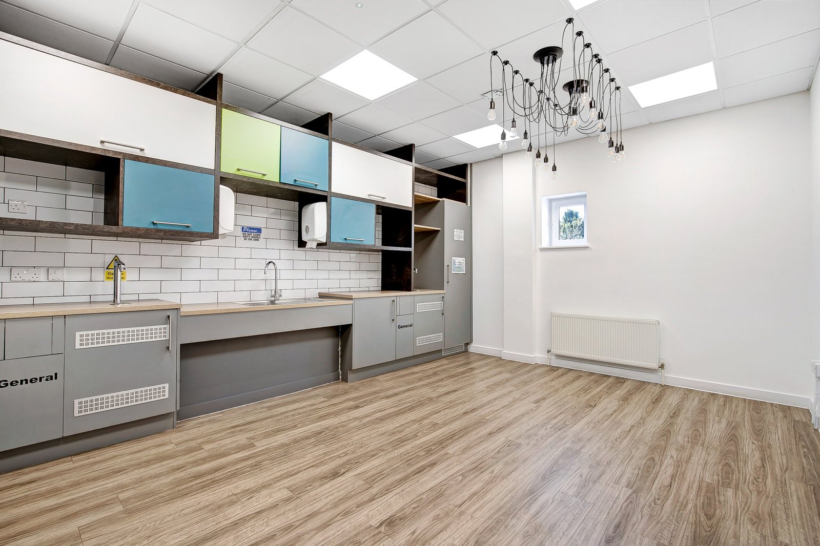 c8ecde06-a785-4546-804b-844570e848fa