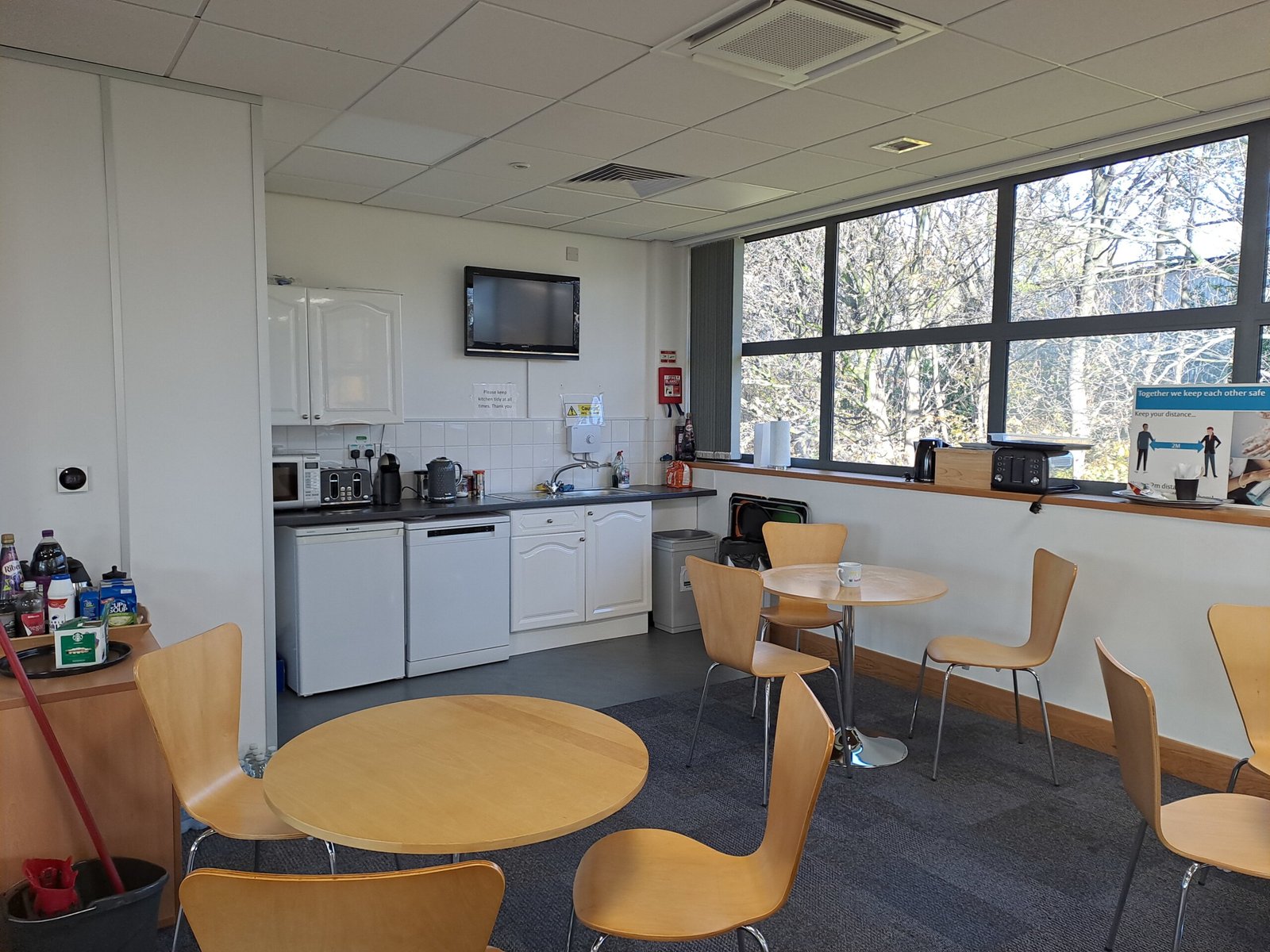 d5745570-4f09-4968-afa1-580bb7e41737