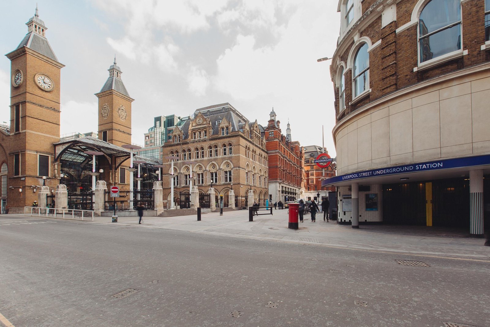 dbc87851-0cb6-489e-9d7a-d4c6e136d938