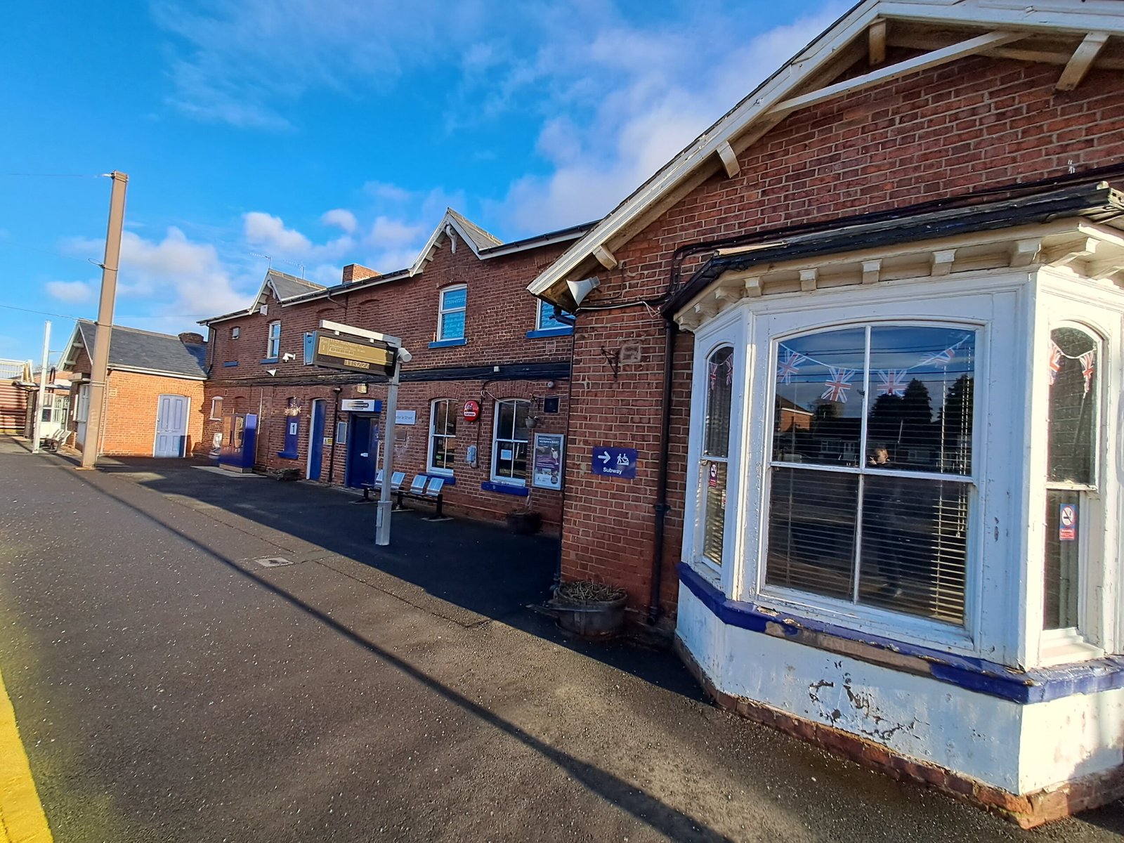 dc6fee0c-de00-41a8-91e9-7fb80a772188