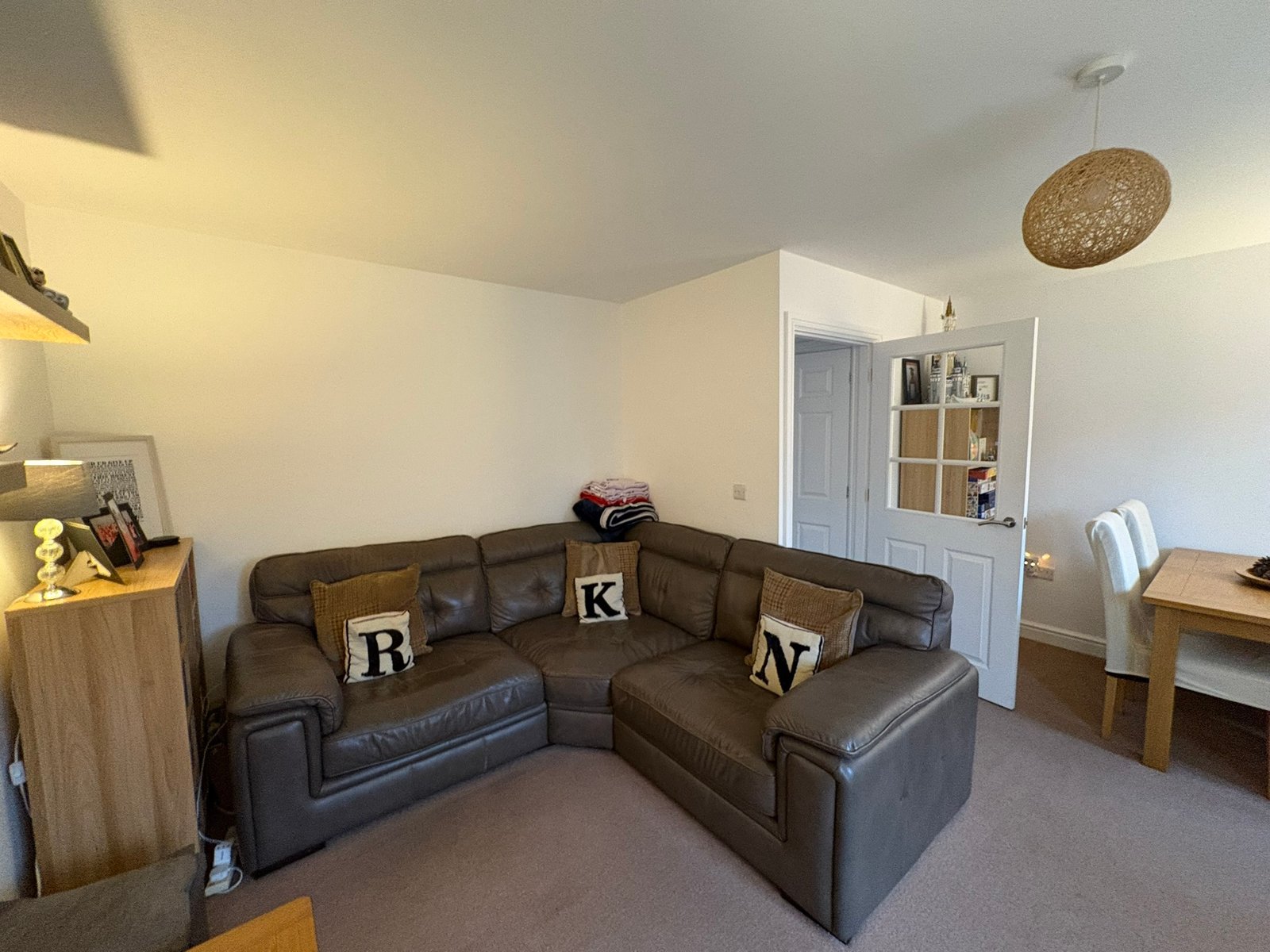 dee16290-0bf2-4db8-8609-8a16f52cfa74