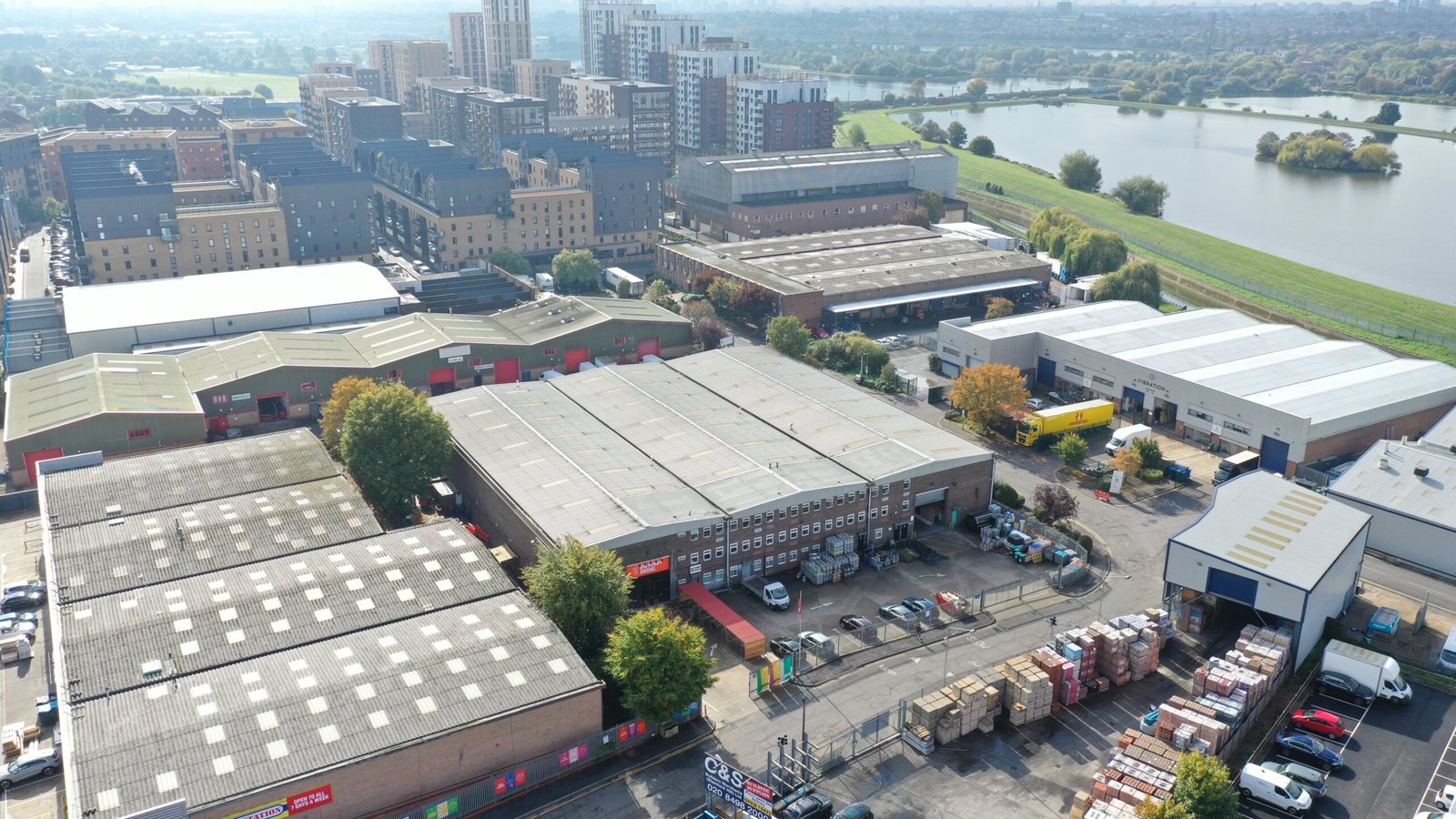 e4b7eee0-cbc6-46b6-96fc-2ef36c467fef