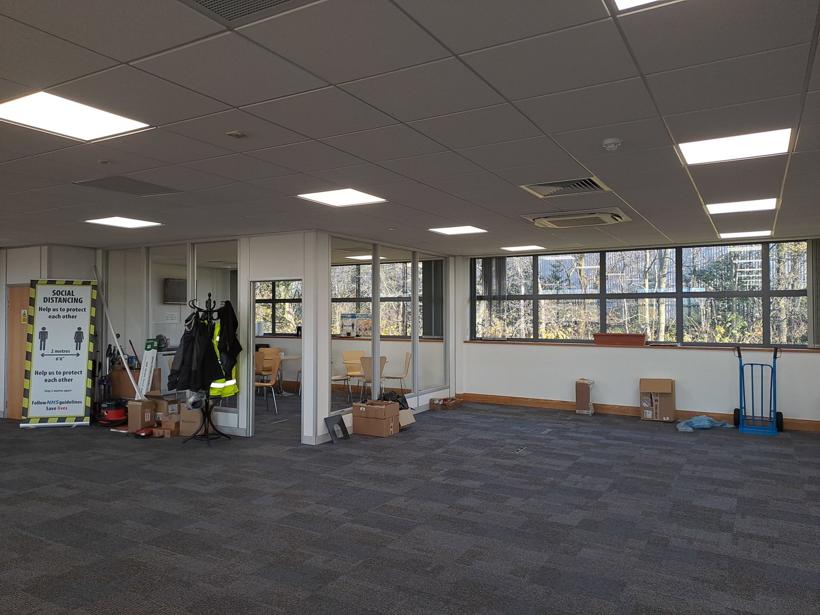 e6f78128-0325-44c4-813e-372d9a5eec69