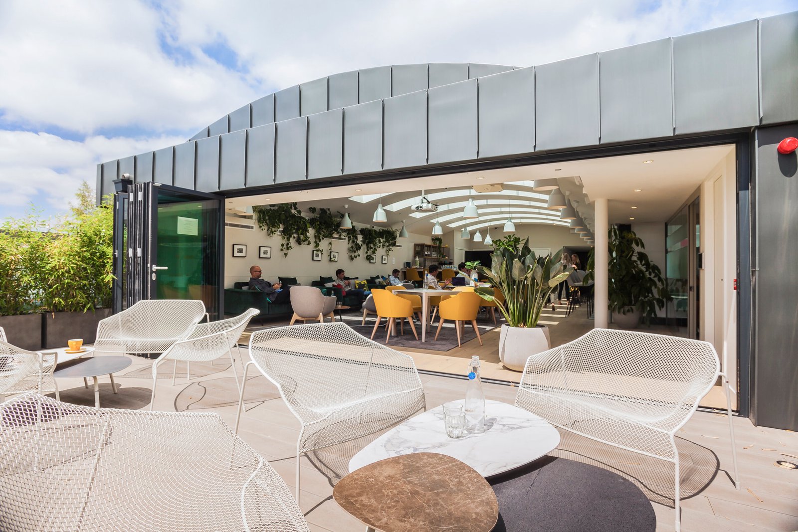 ecfa7669-7896-48e6-8797-e280730f7eec