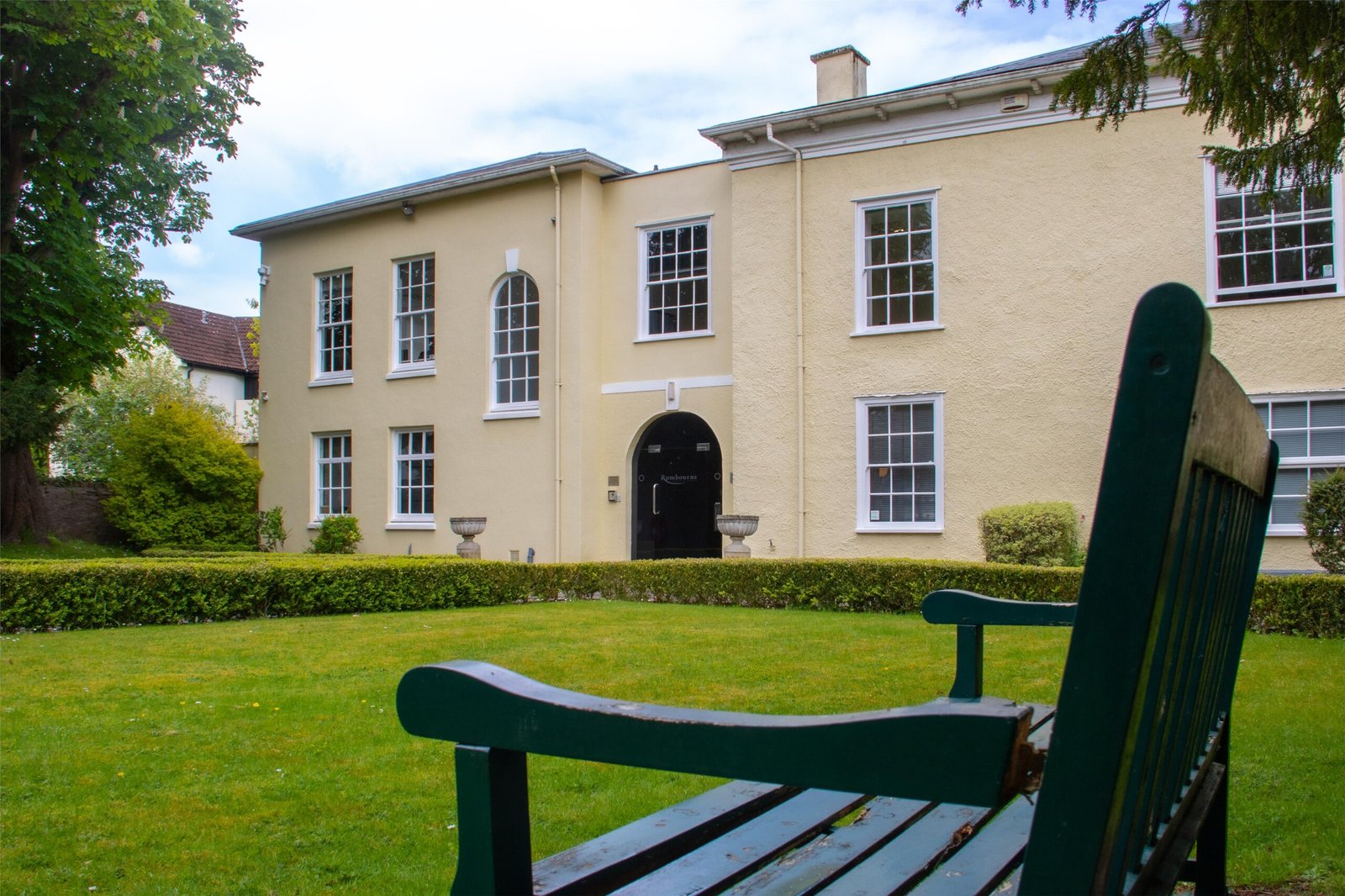 efeb4296-2b3c-470c-bae9-184af7868191