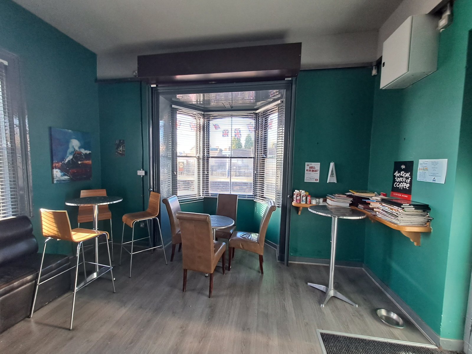 f2812a14-4338-4a53-bdd6-d657cbbbe766