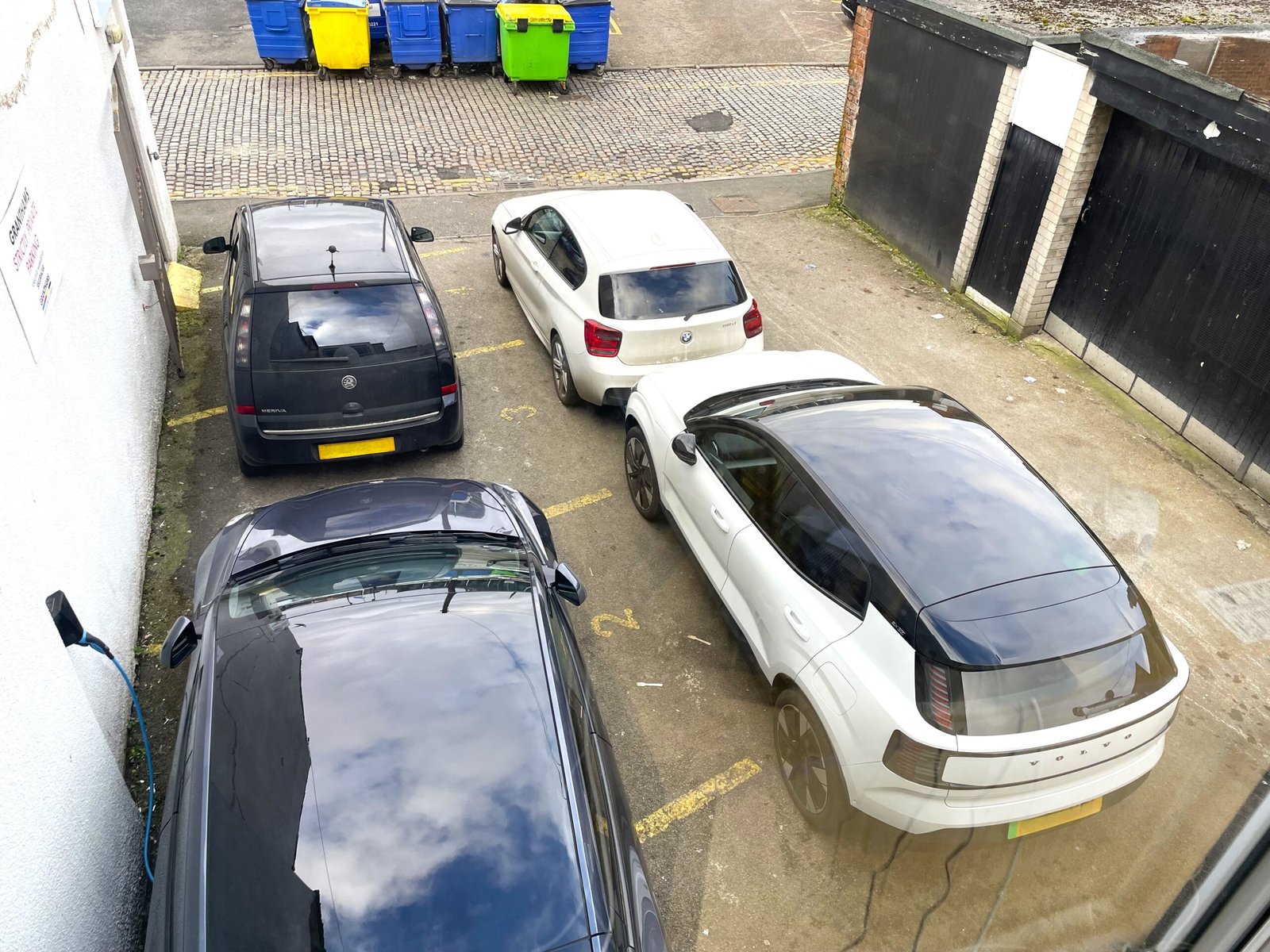 0d079ca9-3a73-4bbf-aee5-be0419b4ba2b