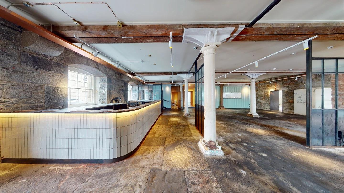 24a3d085-9c68-4e68-a056-4c20d2e9511e