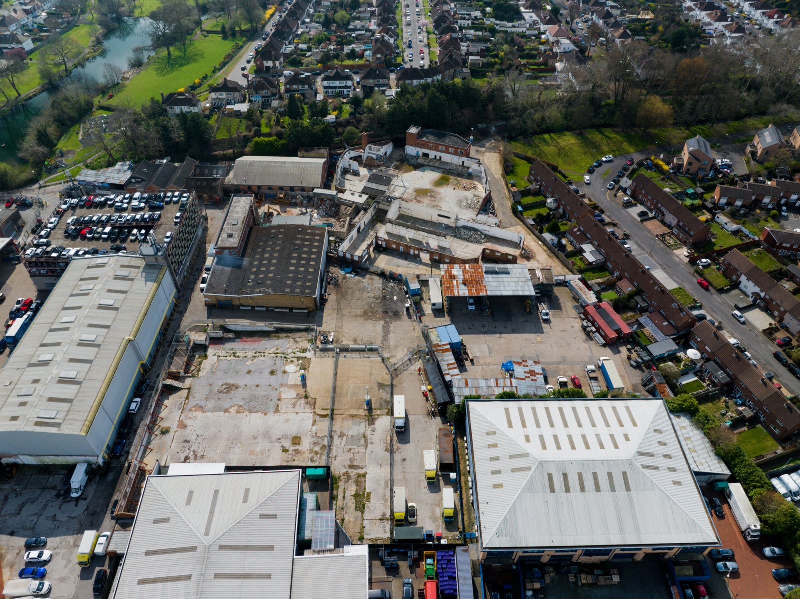 351a1a52-3757-48ad-b41b-f4a80d30709a