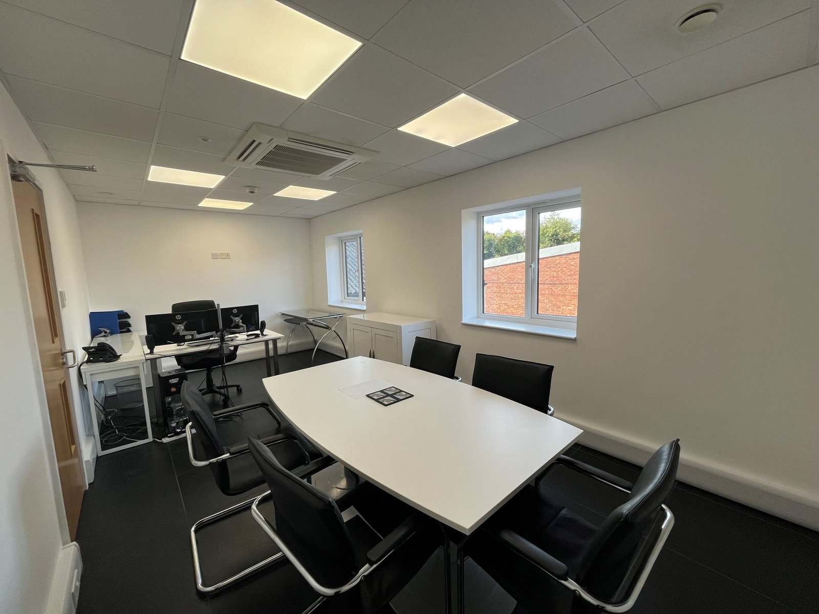 584093be-d64d-4bdd-9ec2-69041992b665