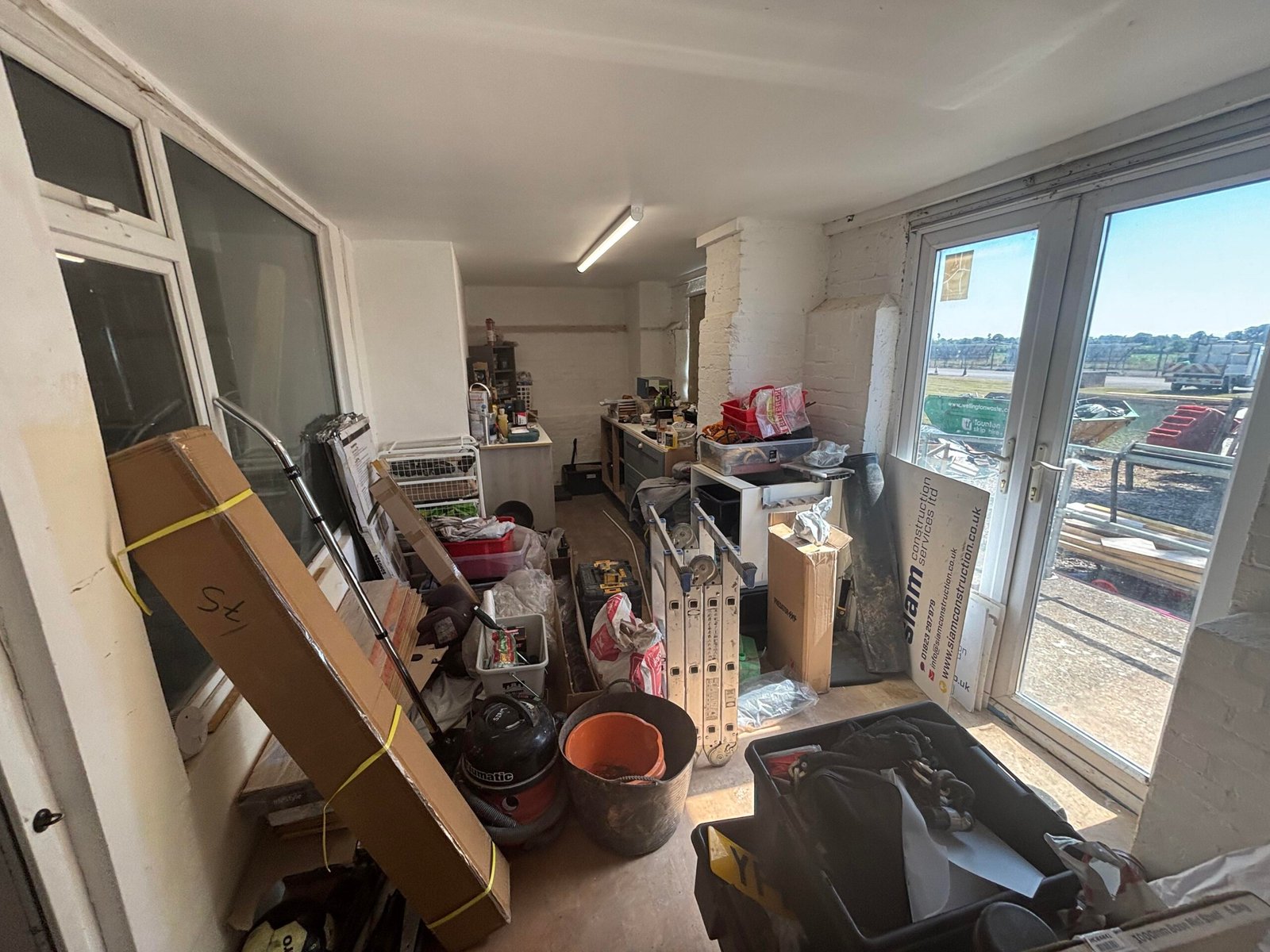 6464b7ce-bc3a-4578-bbe2-3a3e4776b23c