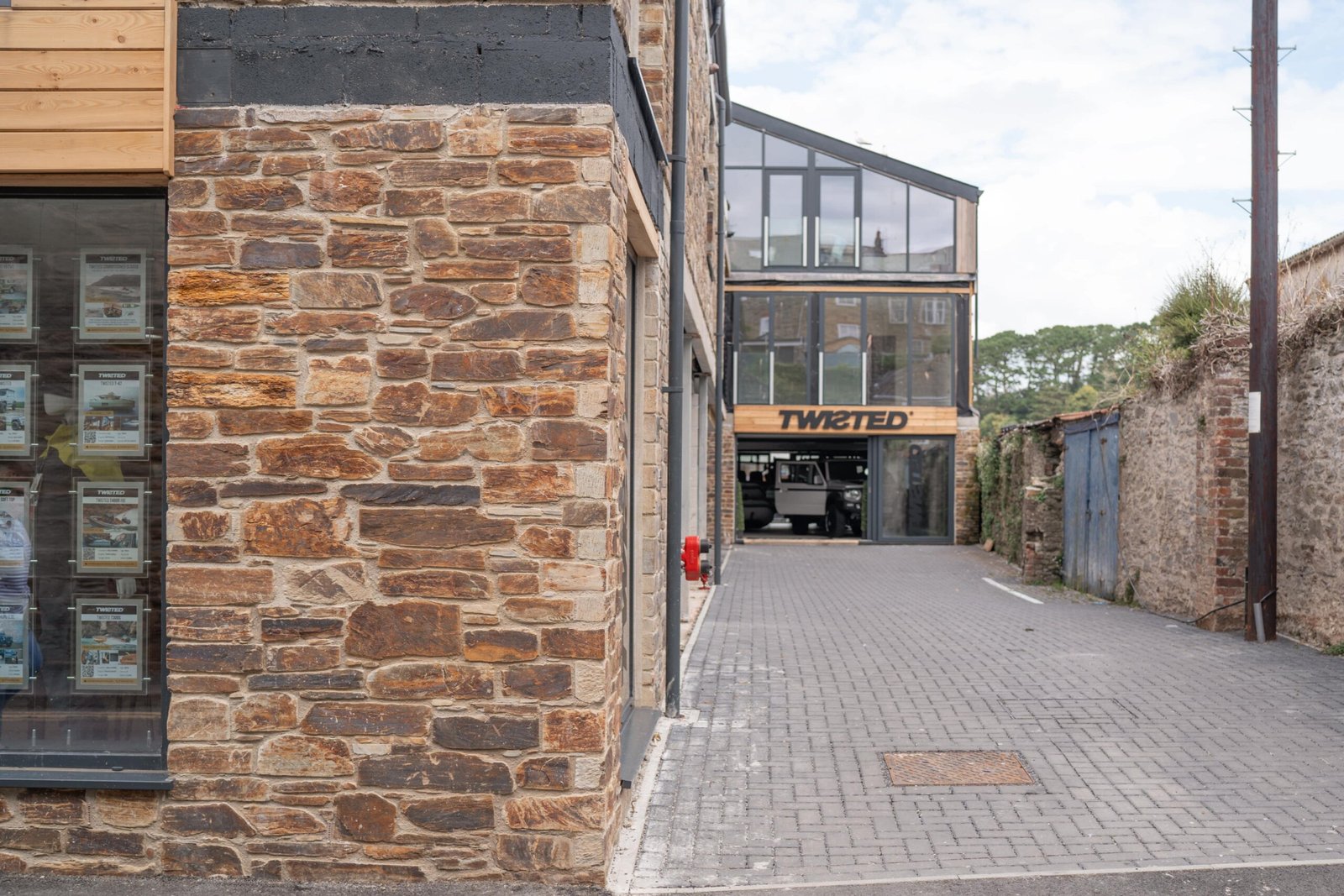 64a3effc-594c-4317-8cf5-538aedd9a04e