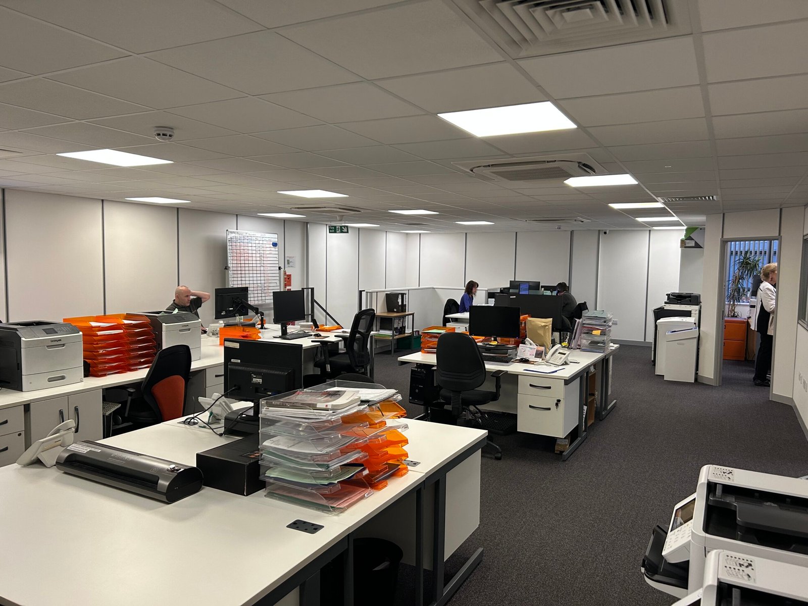 7bace885-56f7-49cf-8258-faf4b645cea9