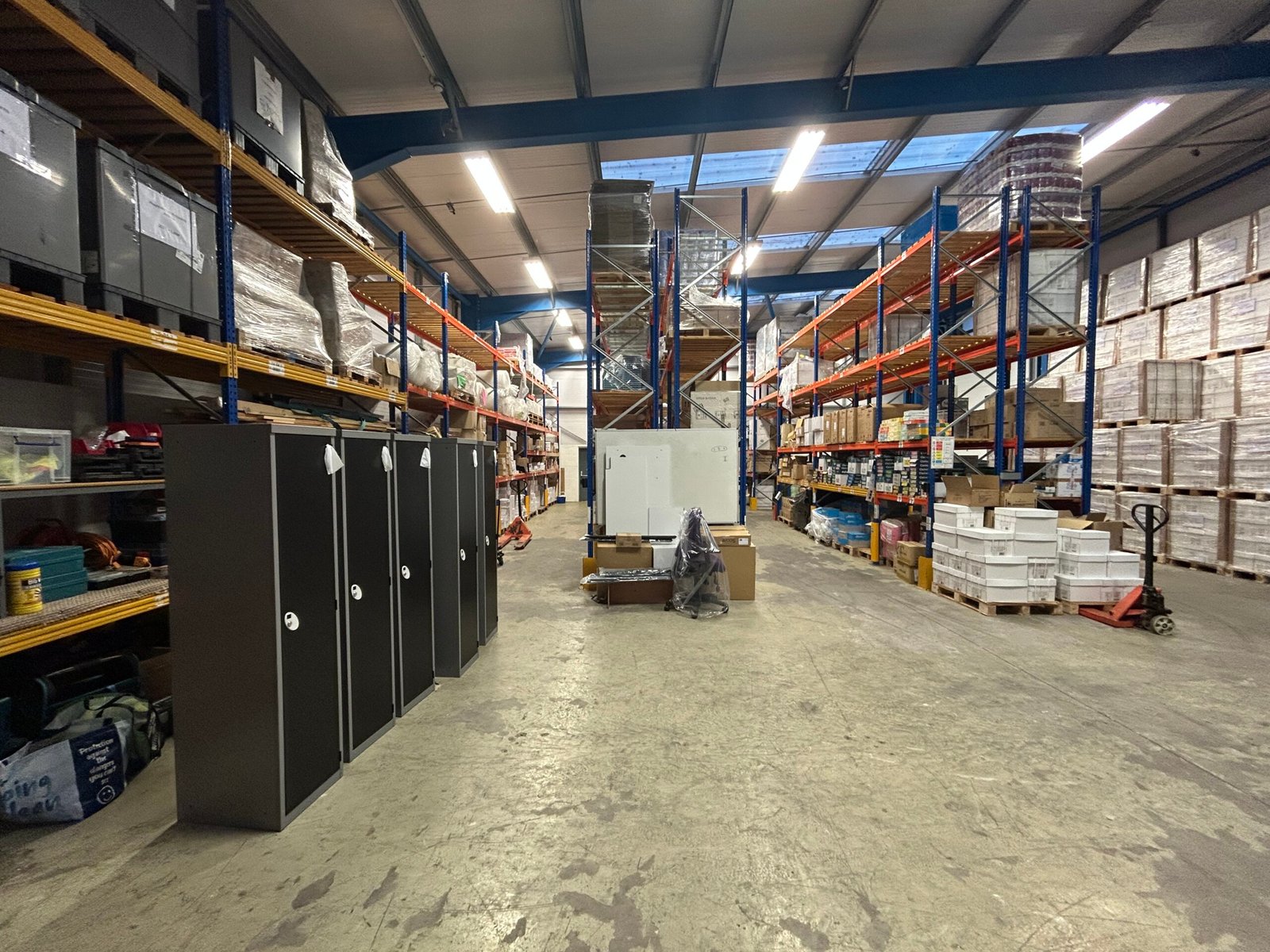 7e5e4aea-f9f5-4502-8810-d213682f54b5