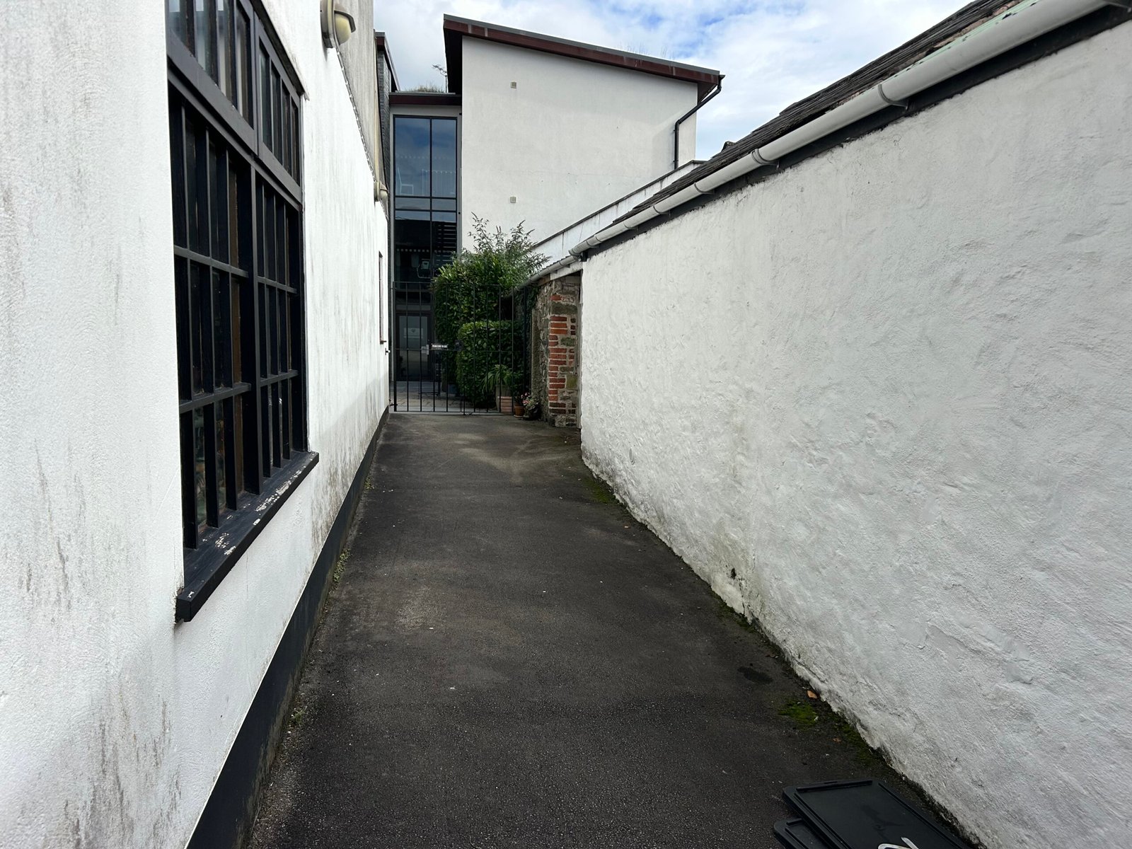 802403f7-f64c-4c52-9ff1-d9032fc2fb1c