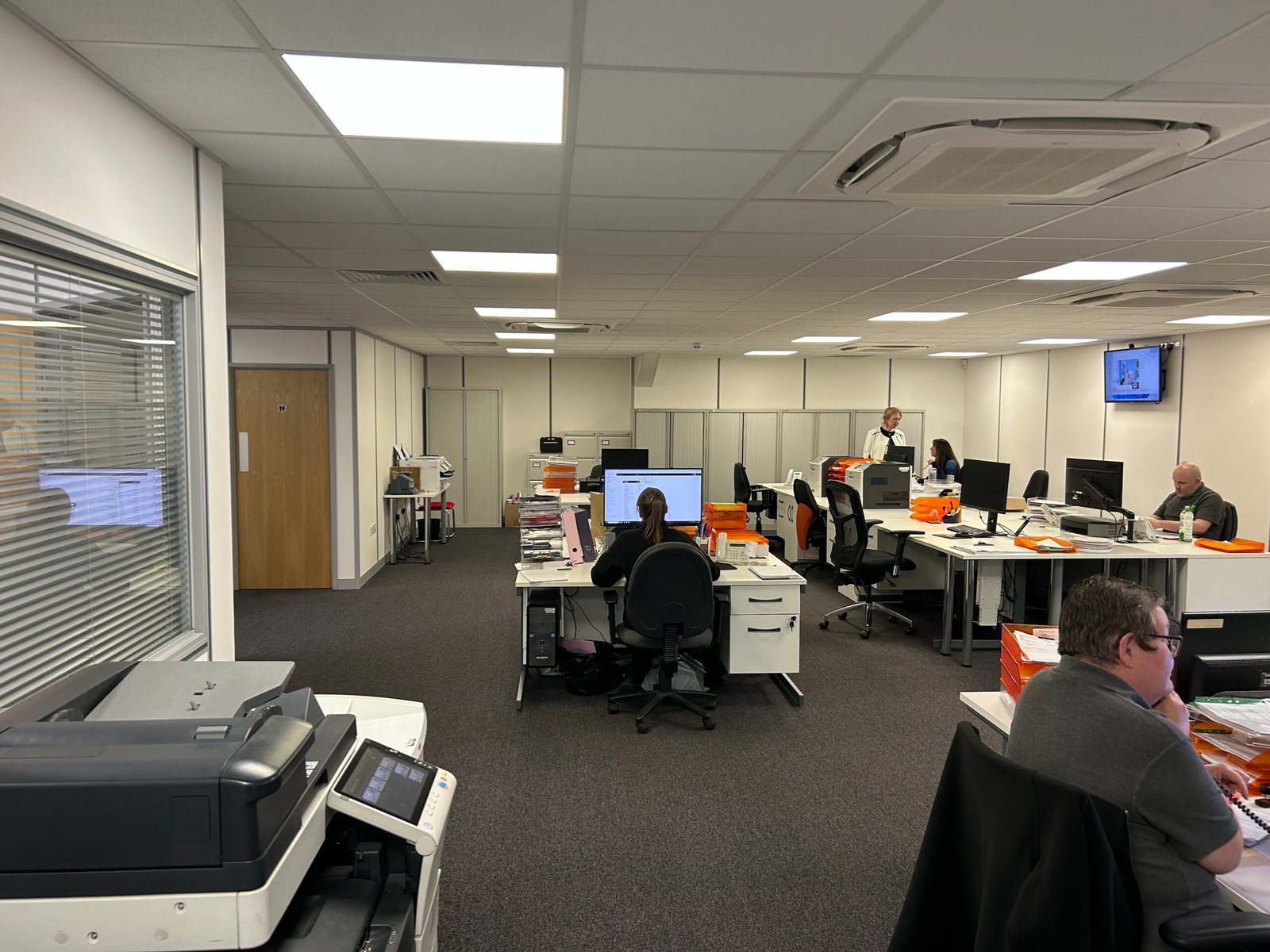 8bcb0274-2f61-40d9-8dce-834571b9c078