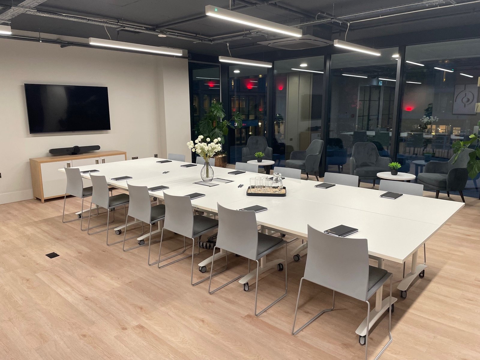 95f7313f-b12d-4218-b132-1e29a9a29939