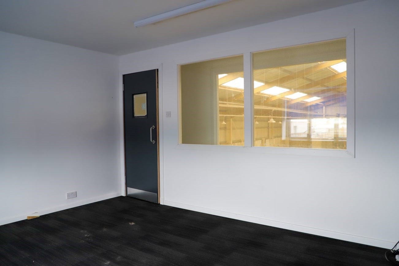 a895fabb-008d-4b2e-9537-cf55dc0b8bf4