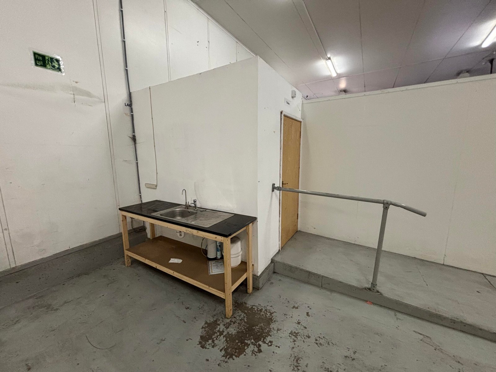 b31e5ae5-977f-40dc-bc8f-23555eeb2843