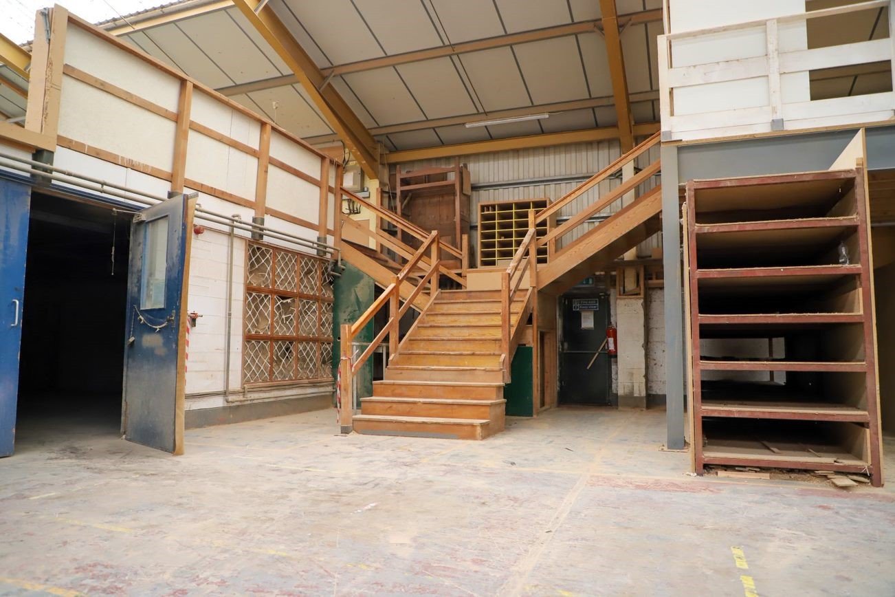 b44cab3f-0cf4-4e6b-bf82-6b449ad9f881