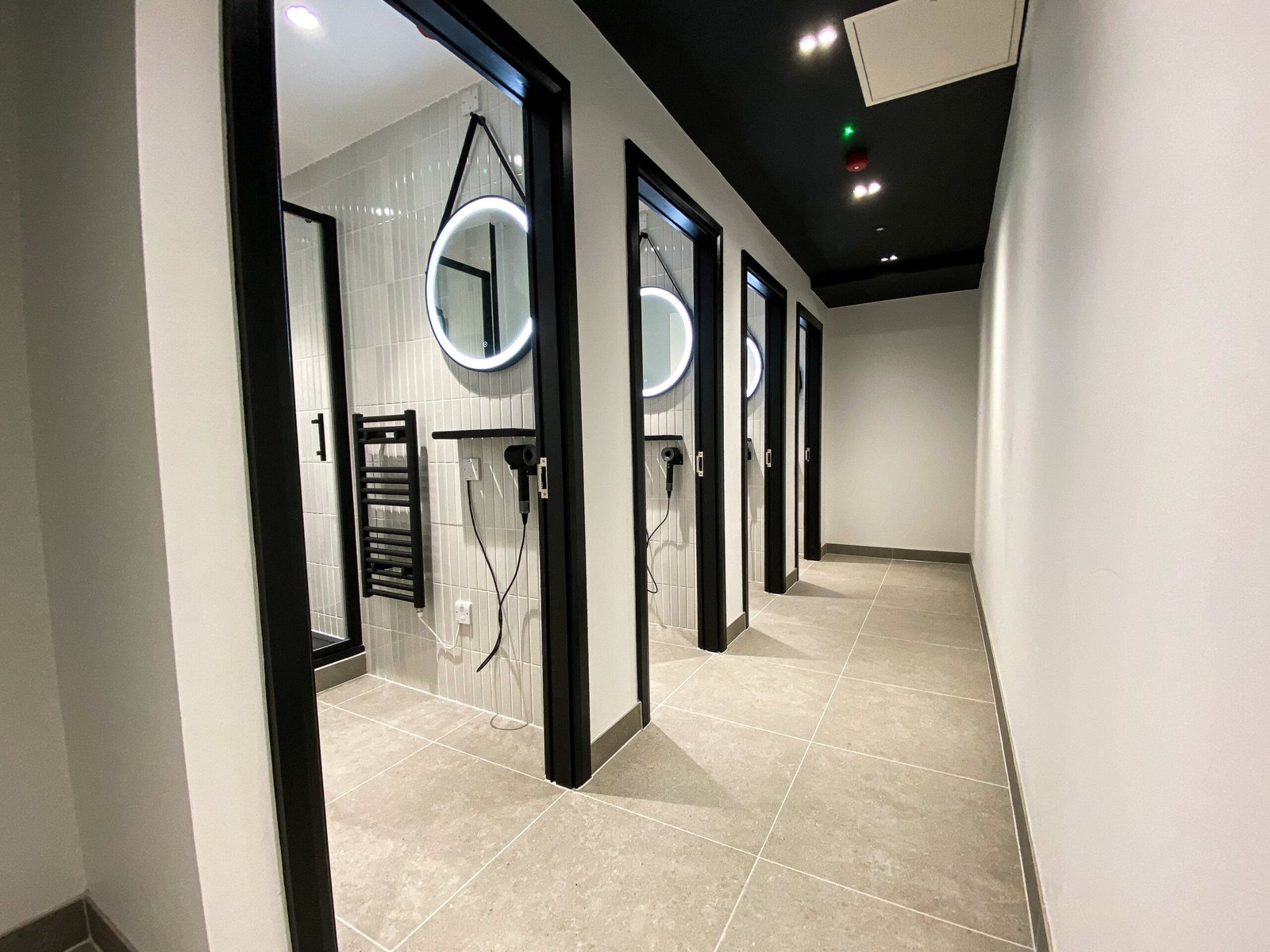 d6726910-ff81-459d-8992-bb8da6938c11