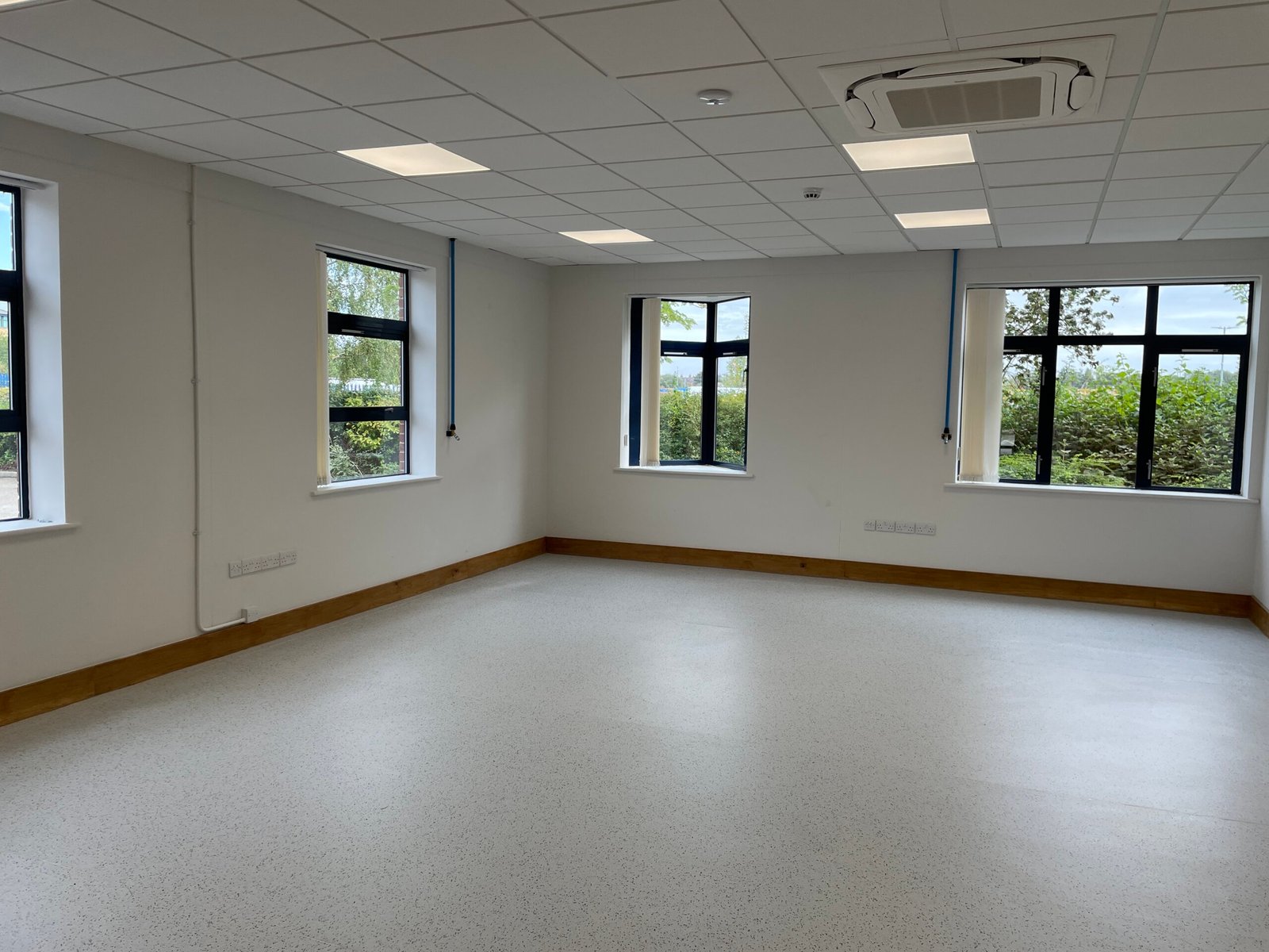 d931be0b-0988-4655-8f96-ab95d4837232