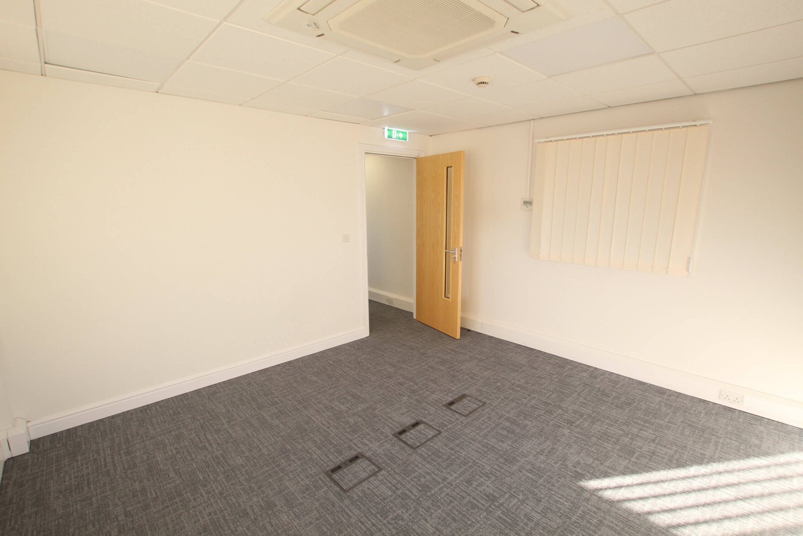 e6a82f9b-a1a6-42d1-8f7b-49ef66f75729