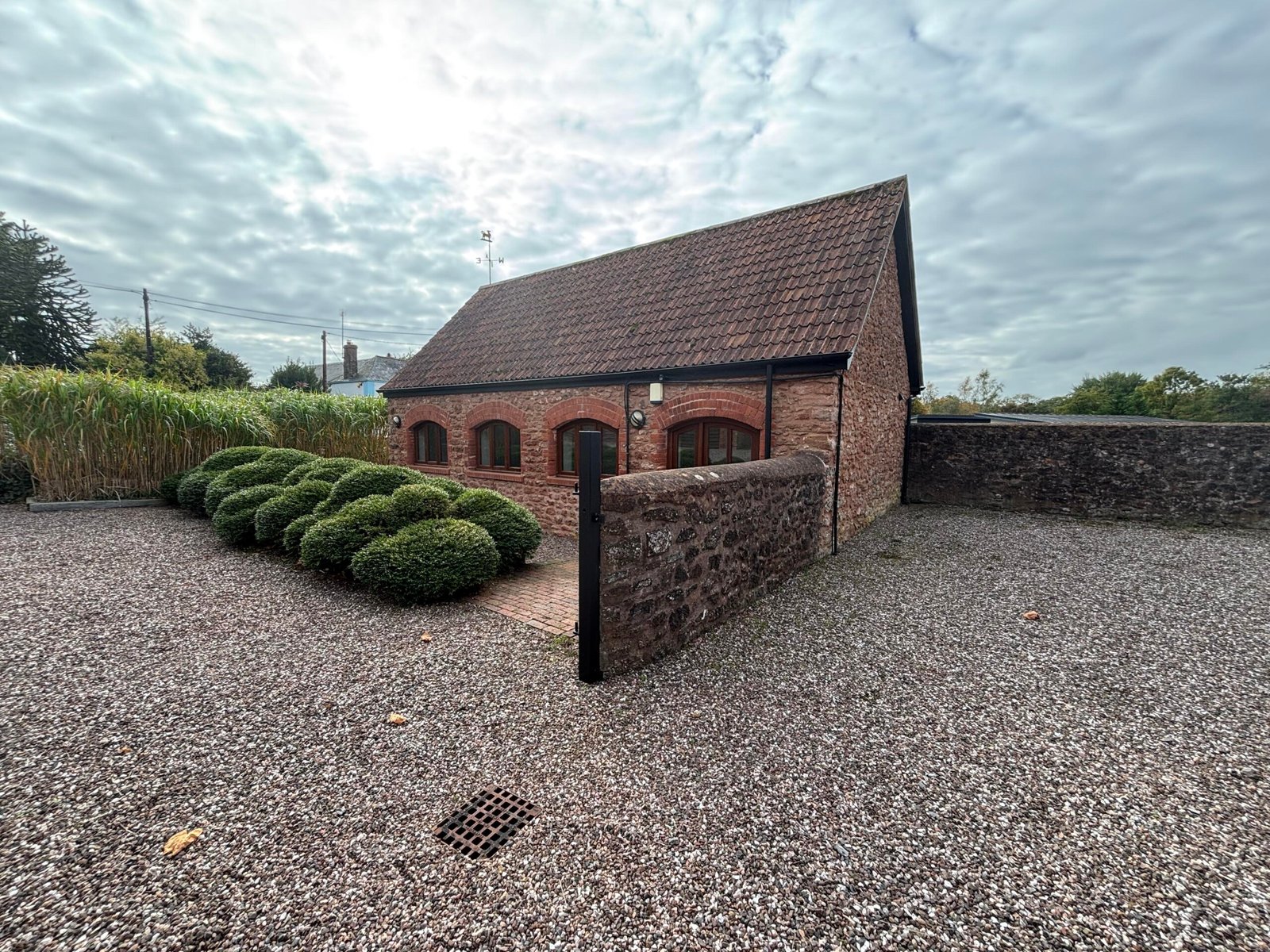 f2dc7028-6ab3-4046-acbd-8c58bbb8c01f