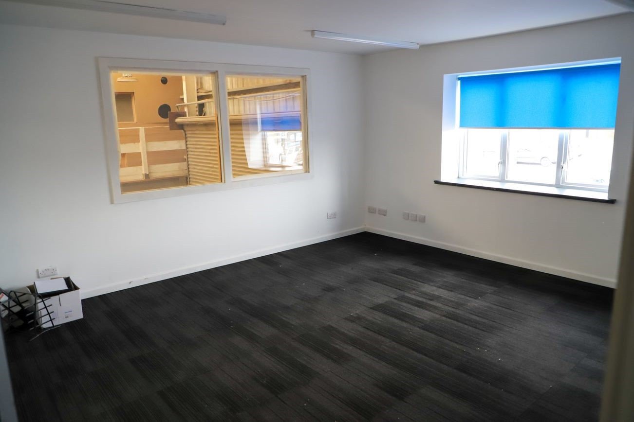 f63e4432-5337-4b6d-b47b-10a6eb3e5b05