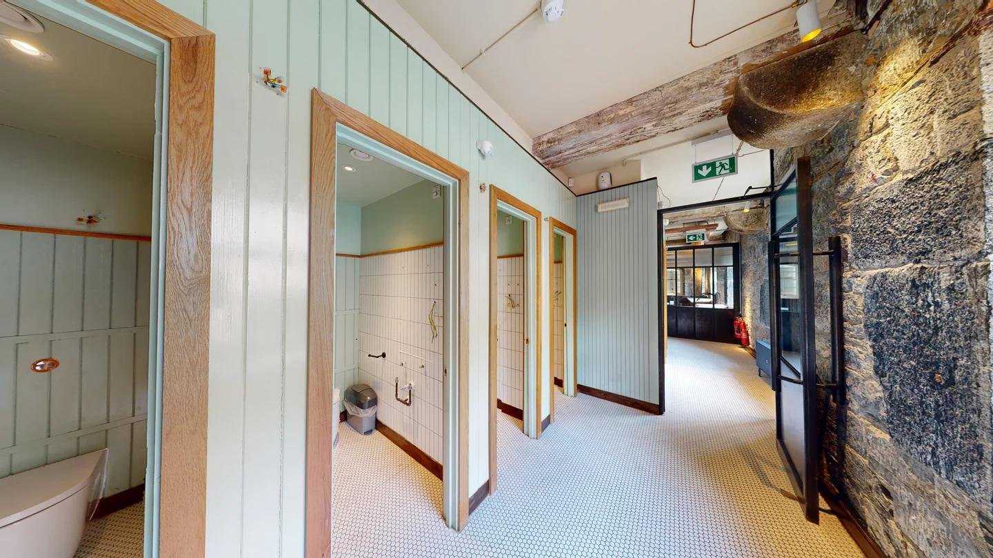 f6b1bba9-9ea5-4de1-a5ed-c55a4dceaf56